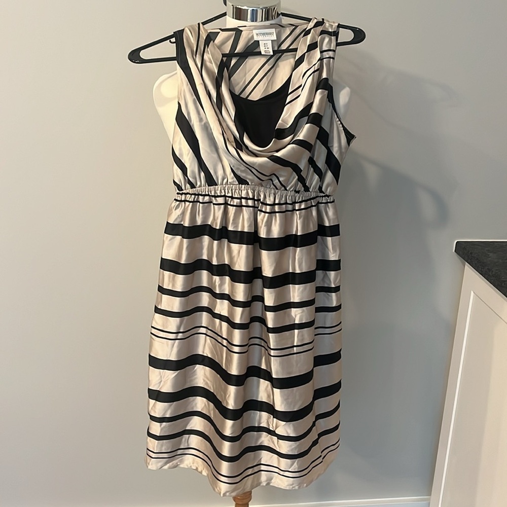 Maternity Dress - Picture 2 of 4